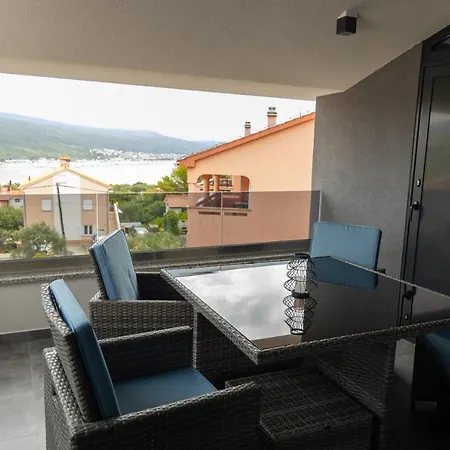 Pina Apartment *