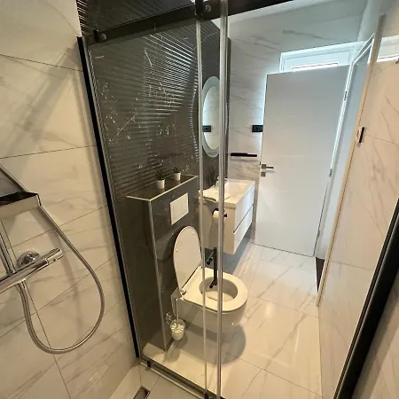 아파트 Pina Kornić